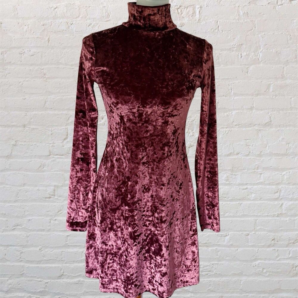 Kimchi Blue Dress Womens S Burgundy Dusty Rose Velvet Long Sleeve Crushed Mini